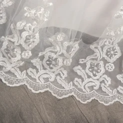 Robe De Mariée Princesse En Dentelle 11 Robe De Mariée Princesse En Dentelle -Promos Parurelle Boutique H3e8c621748164885860a030dd42d86997 1