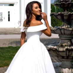 Robe De Mariée Princesse Satin 7 Robe De Mariée Princesse Satin -Promos Parurelle Boutique Robe De mari e en Satin blanc Simple style Boho paules d nud es dos nu 2