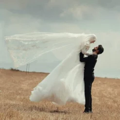 Robe De Mariée Princesse Pour Femme Voilée -Promos Parurelle Boutique robe mariee femme voilee